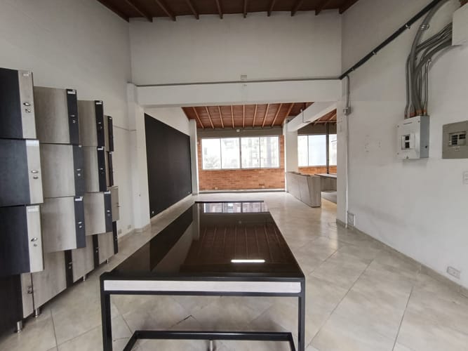 Oficina en arriendo en El Chagualo, Medellín, 350 m² · foto 7 de 17