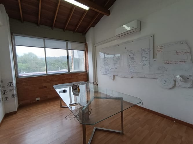 Oficina en arriendo en El Chagualo, Medellín, 350 m² · foto 8 de 17