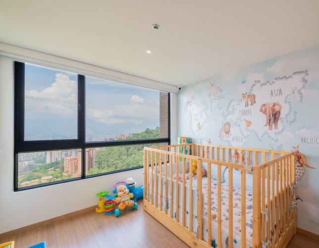 Apartamento de 3 alcobas en arriendo en El Poblado, Medellín, 175 m² · foto 9 de 13