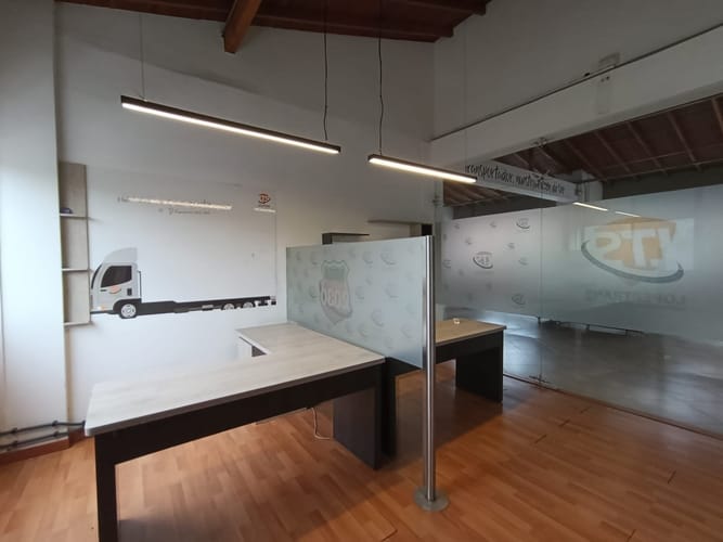 Oficina en arriendo en El Chagualo, Medellín, 350 m² · foto 11 de 17
