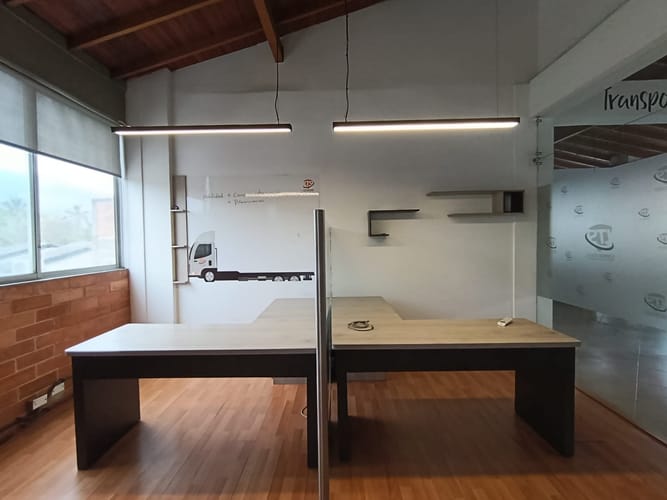 Oficina en arriendo en El Chagualo, Medellín, 350 m² · foto 12 de 17