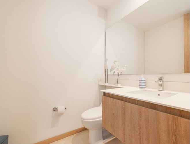 Apartamento de 3 alcobas en arriendo en El Poblado, Medellín, 175 m² · foto 13 de 13