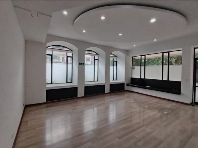 Local en arriendo en El Peñon, Cali, 213 m² · foto 3 de 13
