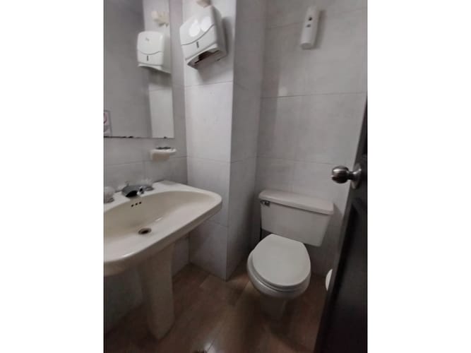 Local en arriendo en El Peñon, Cali, 213 m² · foto 13 de 13