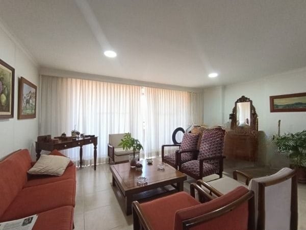 Apartamento de 3 alcobas en arriendo en El Poblado, Medellín, 147 m² · foto 4 de 18
