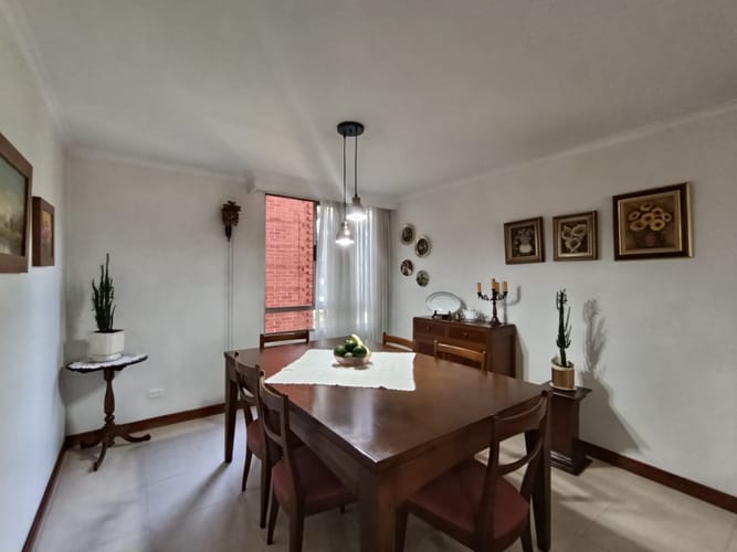 Apartamento de 3 alcobas en arriendo en El Poblado, Medellín, 147 m² · foto 5 de 18