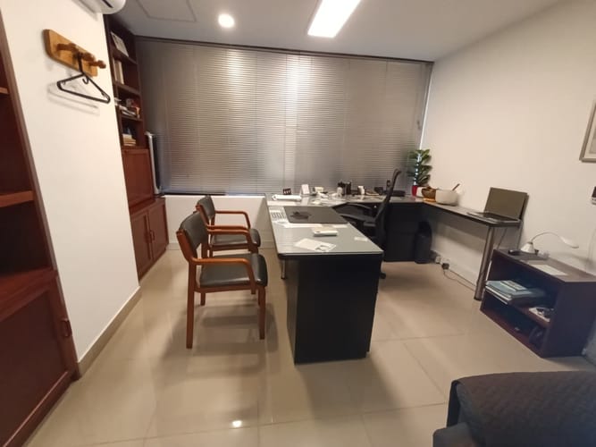 Oficina en arriendo en El Poblado, Medellín, 250 m² · foto 2 de 20