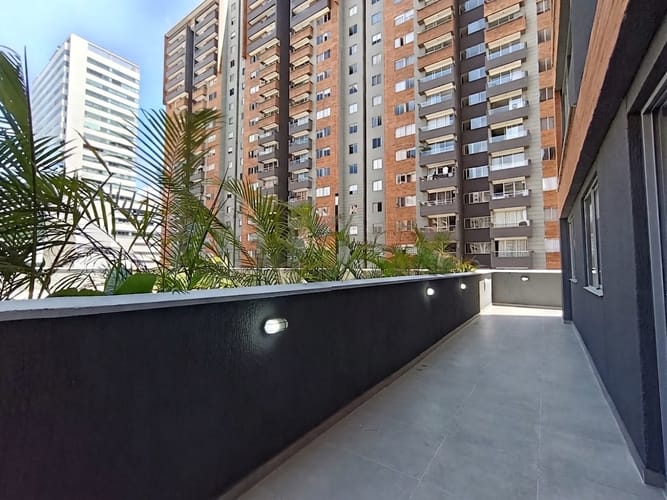 Apartamento de 3 alcobas en arriendo en El Poblado, Medellín, 122 m² · foto 12 de 20