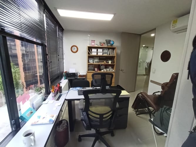 Oficina en arriendo en El Poblado, Medellín, 250 m² · foto 15 de 20