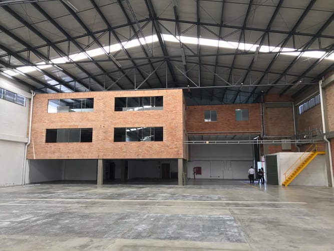 Bodega en arriendo en La Tablaza, La Estrella, 3308 m² · foto 4 de 13