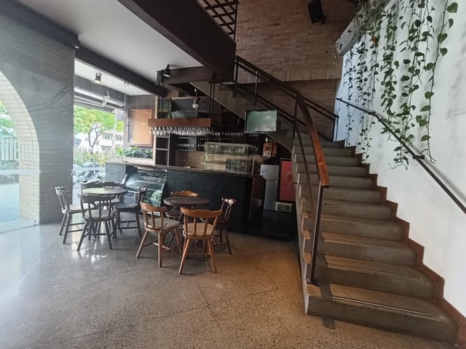 Local en arriendo en Laureles, Medellín, 1300 m² · foto 4 de 20