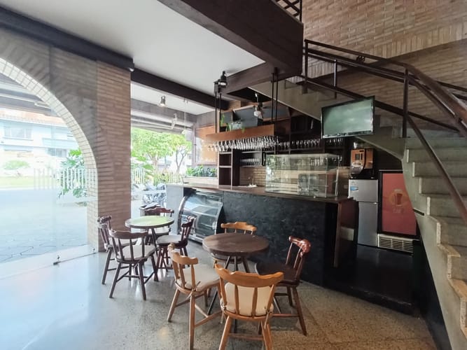 Local en arriendo en Laureles, Medellín, 1300 m² · foto 6 de 20
