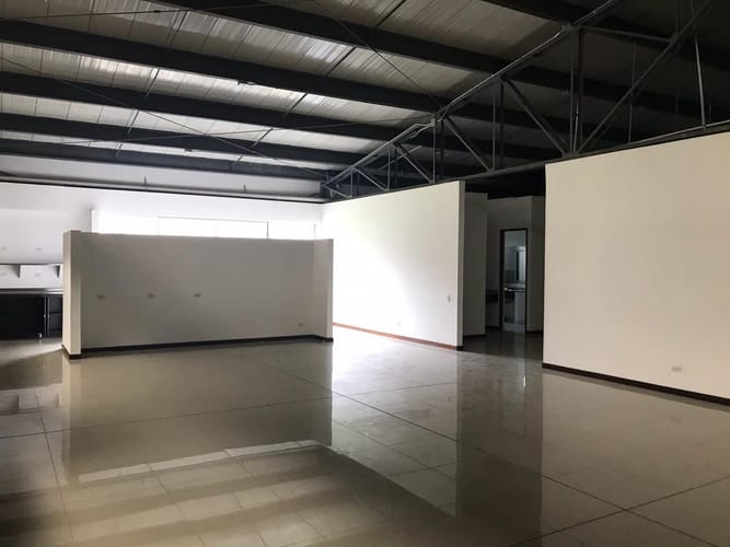 Bodega en arriendo en La Tablaza, La Estrella, 3308 m² · foto 11 de 13