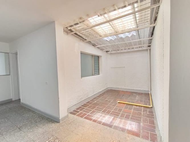 Casa de 5 alcobas en arriendo en Las Mercedes, Itagüí, 220 m² · foto 7 de 20