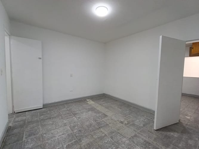 Casa de 5 alcobas en arriendo en Las Mercedes, Itagüí, 220 m² · foto 11 de 20