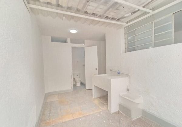Casa de 5 alcobas en arriendo en Las Mercedes, Itagüí, 220 m² · foto 15 de 20
