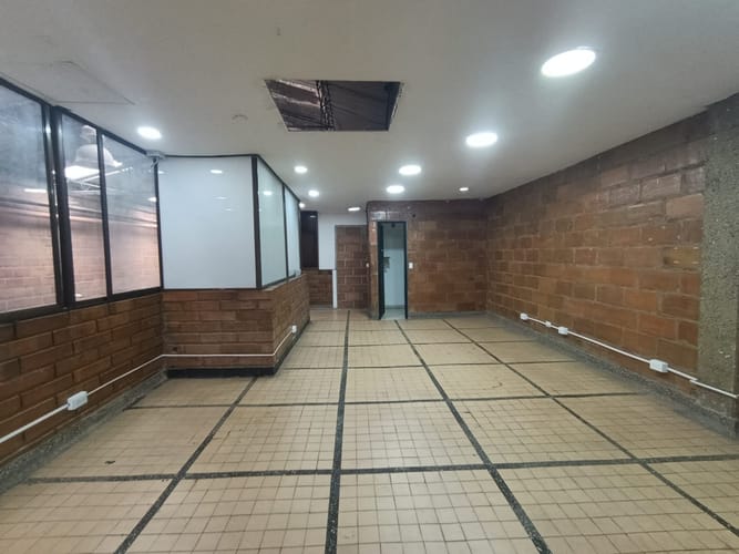 Bodega en arriendo en El Chagualo, Medellín, 500 m² · foto 11 de 20