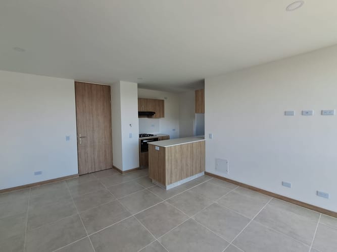 Apartamento de 2 alcobas en arriendo en Los Colegios, Rionegro, 63 m² · foto 2 de 12