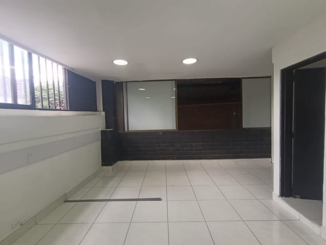 Bodega en arriendo en El Chagualo, Medellín, 500 m² · foto 16 de 20