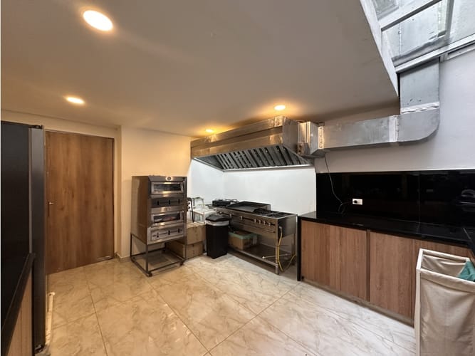 Local en arriendo en Santa Monica, Cali, 50 m² · foto 9 de 10