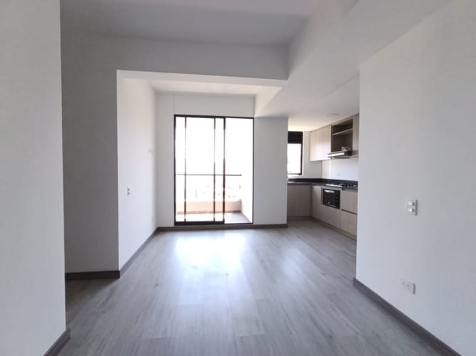 Apartamento de 3 alcobas en arriendo en San Diego, Medellín, 72 m² · foto 3 de 15