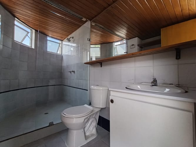 Apartamento de 2 alcobas en arriendo en El Poblado, Medellín, 83 m² · foto 5 de 14