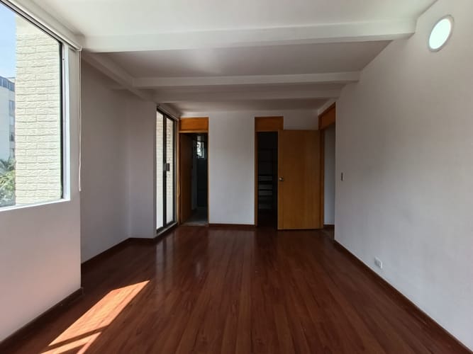 Apartamento de 2 alcobas en arriendo en El Poblado, Medellín, 83 m² · foto 6 de 14