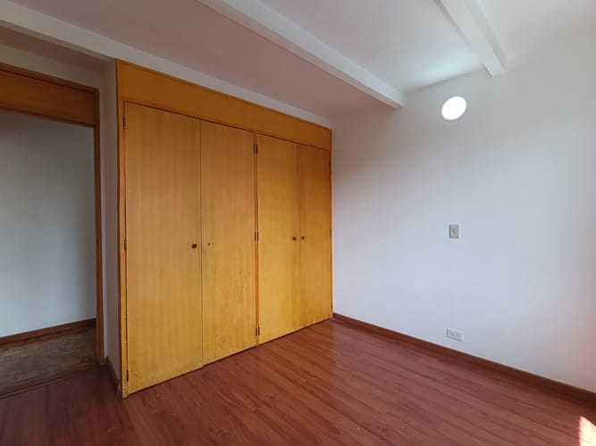 Apartamento de 2 alcobas en arriendo en El Poblado, Medellín, 83 m² · foto 9 de 14