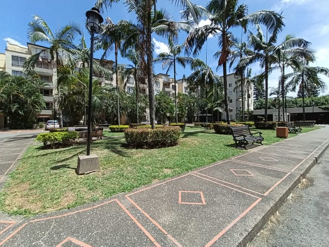 Apartamento de 2 alcobas en arriendo en El Poblado, Medellín, 83 m² · foto 14 de 14