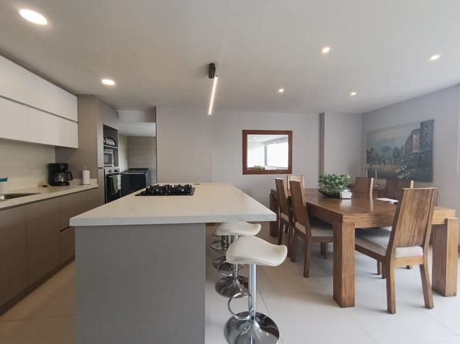 Apartamento de 3 alcobas en arriendo en Patio Bonito, Medellín, 130 m² · foto 5 de 20