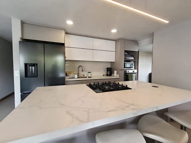 Apartamento de 3 alcobas en arriendo en Patio Bonito, Medellín, 130 m² · foto 7 de 20