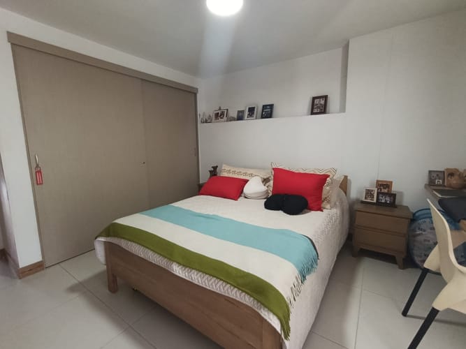 Apartamento de 3 alcobas en arriendo en Patio Bonito, Medellín, 130 m² · foto 16 de 20
