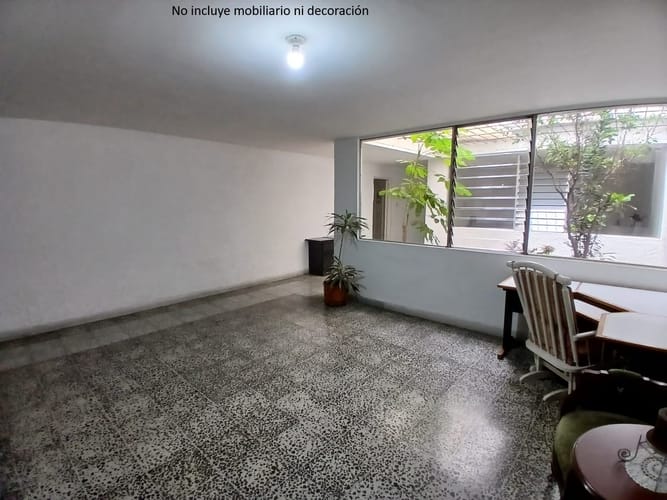 Local en arriendo en Naranjal, Medellín, 375 m² · foto 3 de 10