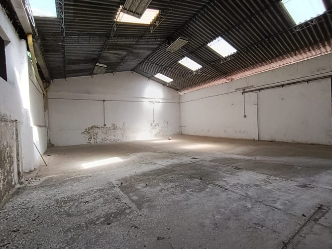 Bodega en arriendo en Centro, Bello, 1400 m² · foto 3 de 17