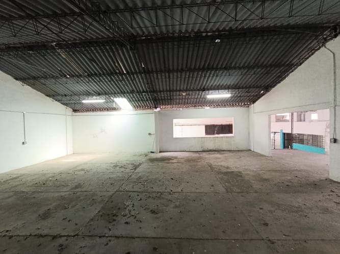 Bodega en arriendo en Centro, Bello, 1400 m² · foto 9 de 17