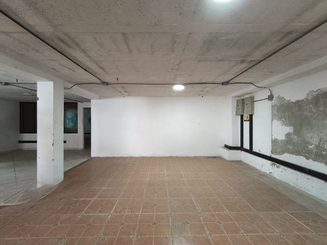 Bodega en arriendo en Centro, Bello, 1400 m² · foto 16 de 17