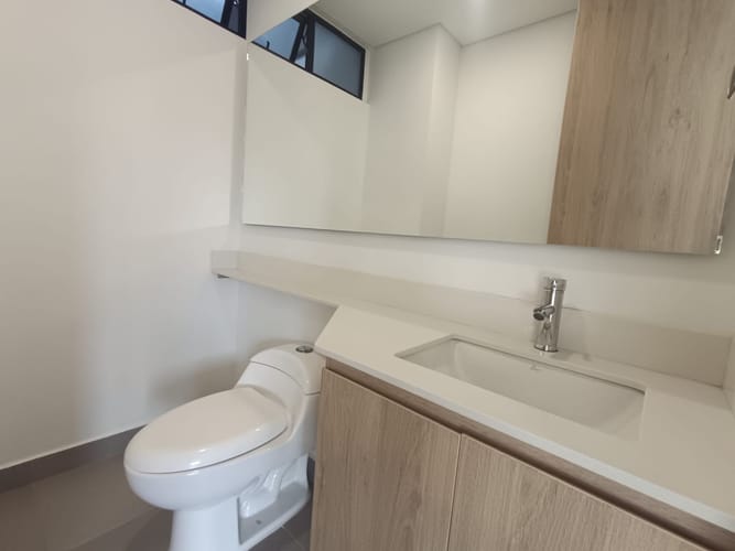 Apartamento de 2 alcobas en arriendo en El Poblado, Medellín, 98 m² · foto 6 de 16