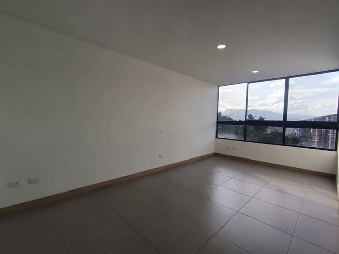 Apartamento de 2 alcobas en arriendo en El Poblado, Medellín, 98 m² · foto 12 de 16