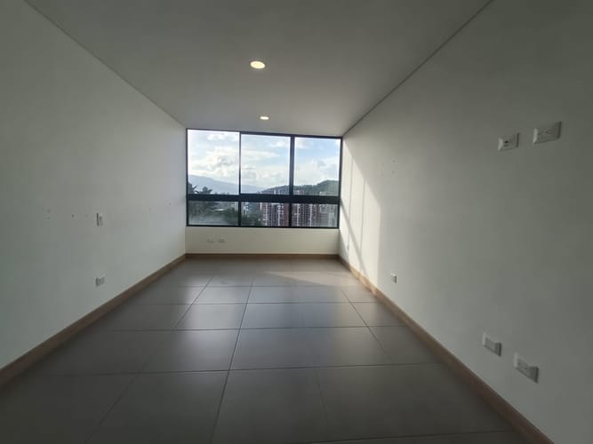 Apartamento de 2 alcobas en arriendo en El Poblado, Medellín, 98 m² · foto 14 de 16