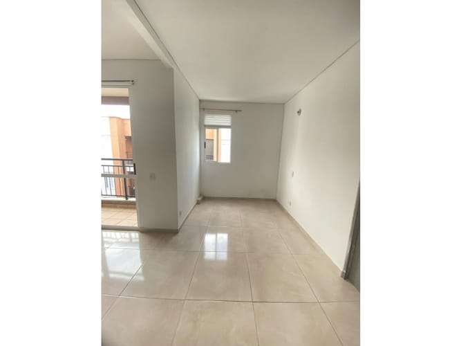 Apartamento de 2 alcobas en venta en Candelaria, 52 m² · foto 6 de 13