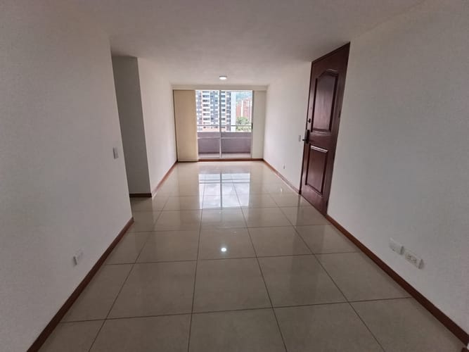 Apartamento de 3 alcobas en arriendo en Laureles, Medellín, 94 m² · foto 10 de 20