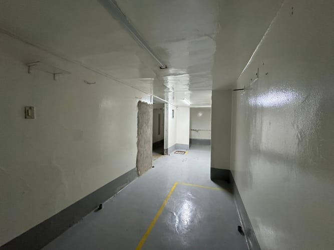 Bodega en arriendo en Laureles, Medellín, 1560 m² · foto 10 de 20