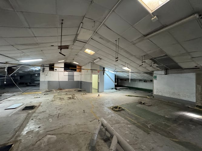 Bodega en arriendo en Laureles, Medellín, 1560 m² · foto 11 de 20