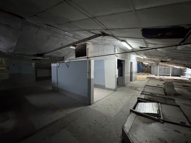 Bodega en arriendo en Laureles, Medellín, 1560 m² · foto 17 de 20