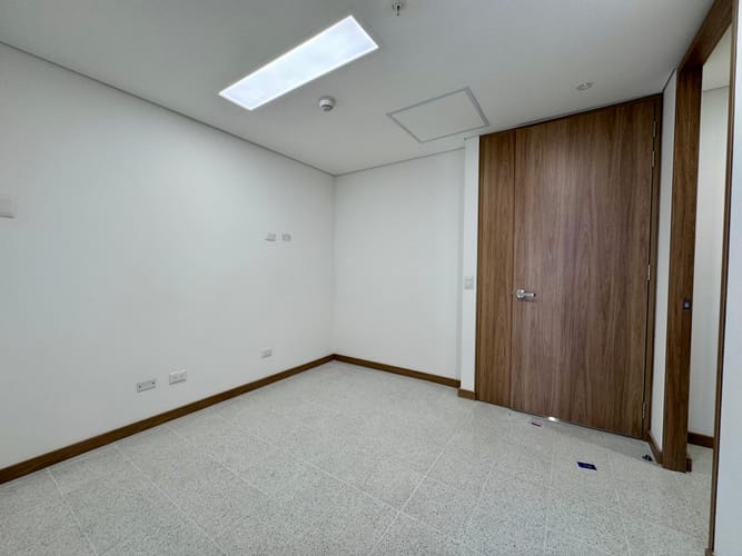 Consultorio en arriendo en Laureles, Medellín, 30 m² · foto 5 de 9