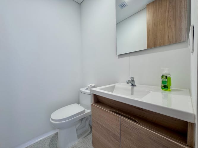 Consultorio en arriendo en Laureles, Medellín, 30 m² · foto 8 de 9
