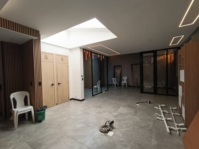Oficina en arriendo en El Chagualo, Medellín, 80 m² · foto 2 de 12