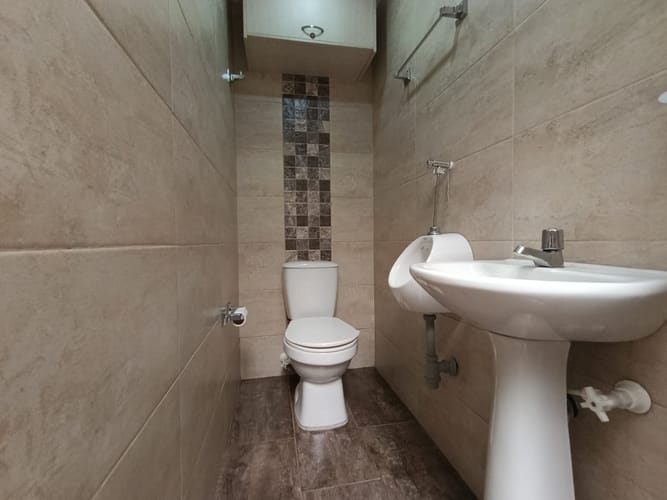 Oficina en arriendo en El Chagualo, Medellín, 80 m² · foto 11 de 12