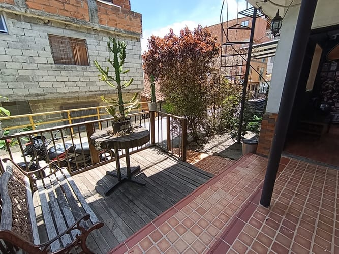 Casa de 5 alcobas en arriendo en El Poblado, Medellín, 147 m² · foto 16 de 20