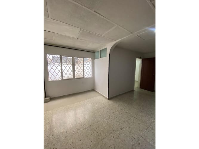 Apartamento de 4 alcobas en venta en Versalles, Cali, 96 m² · foto 3 de 23